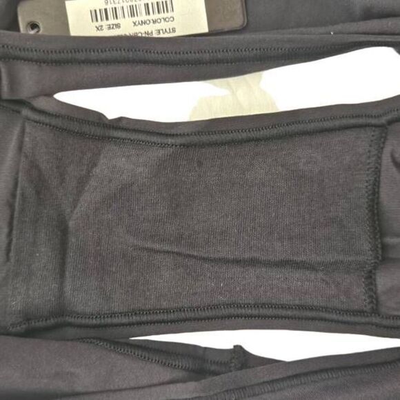 Skims panty Nwt - Picture 2 of 15